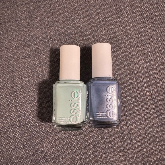 New Essie Nail Polish Bundle - Picture 1 of 2